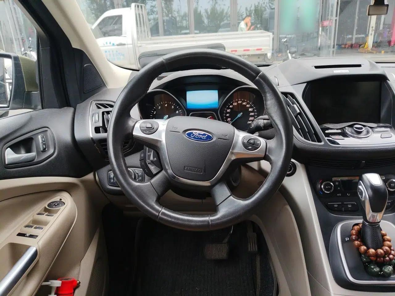 Ford Kuga 2013 2.0L GTDi Four-Wheel Drive Premium Model — миниатюра 10
