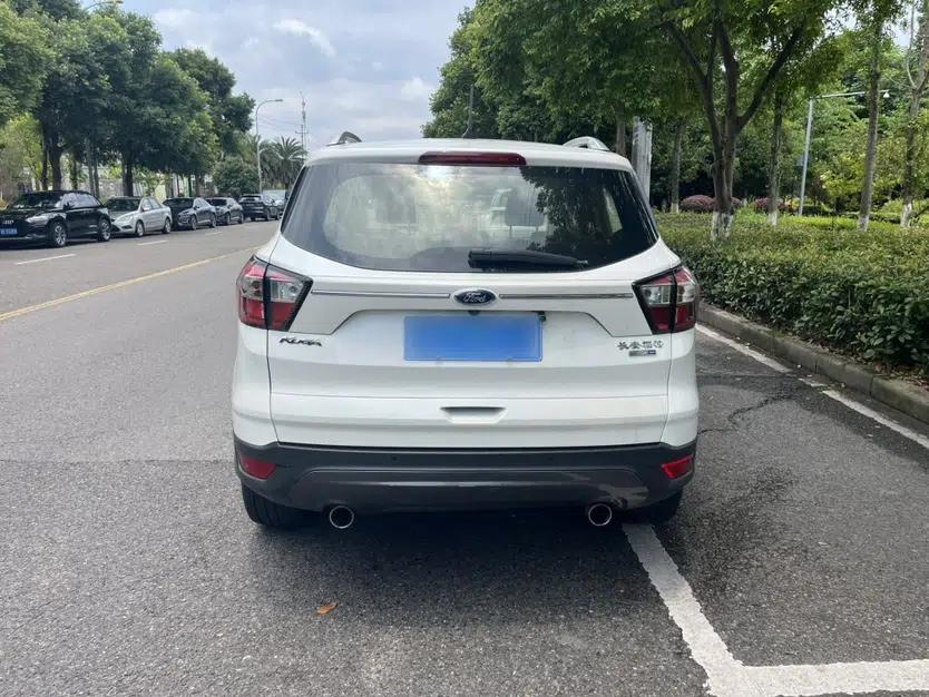 Ford Kuga 2019 EcoBoost 180 Two-Wheel-Drive Titanium Plus Model China V Standard — миниатюра 3