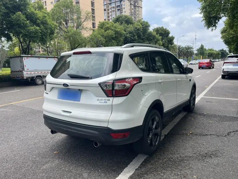 Ford Kuga 2019 EcoBoost 180 Two-Wheel-Drive Titanium Plus Model China V Standard — миниатюра 5