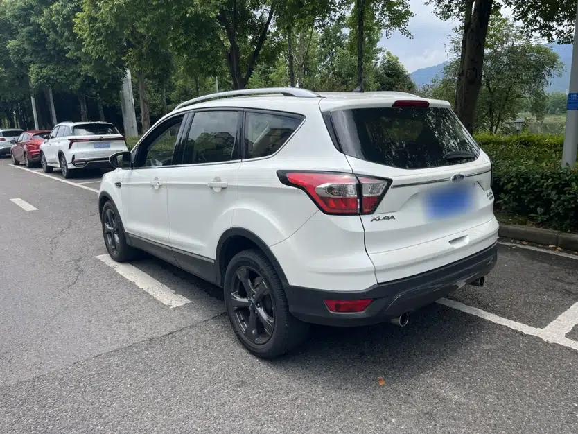 Ford Kuga 2019 EcoBoost 180 Two-Wheel-Drive Titanium Plus Model China V Standard — миниатюра 6