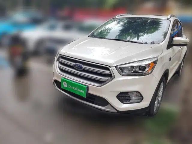 Ford Kuga 2017 EcoBoost 180 Two-Wheel-Drive Luxury Wing Edition