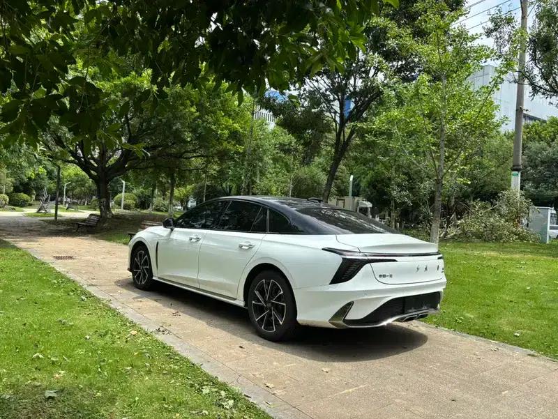 Hongqi H6 2024 2.0T Premium Edition — миниатюра 5
