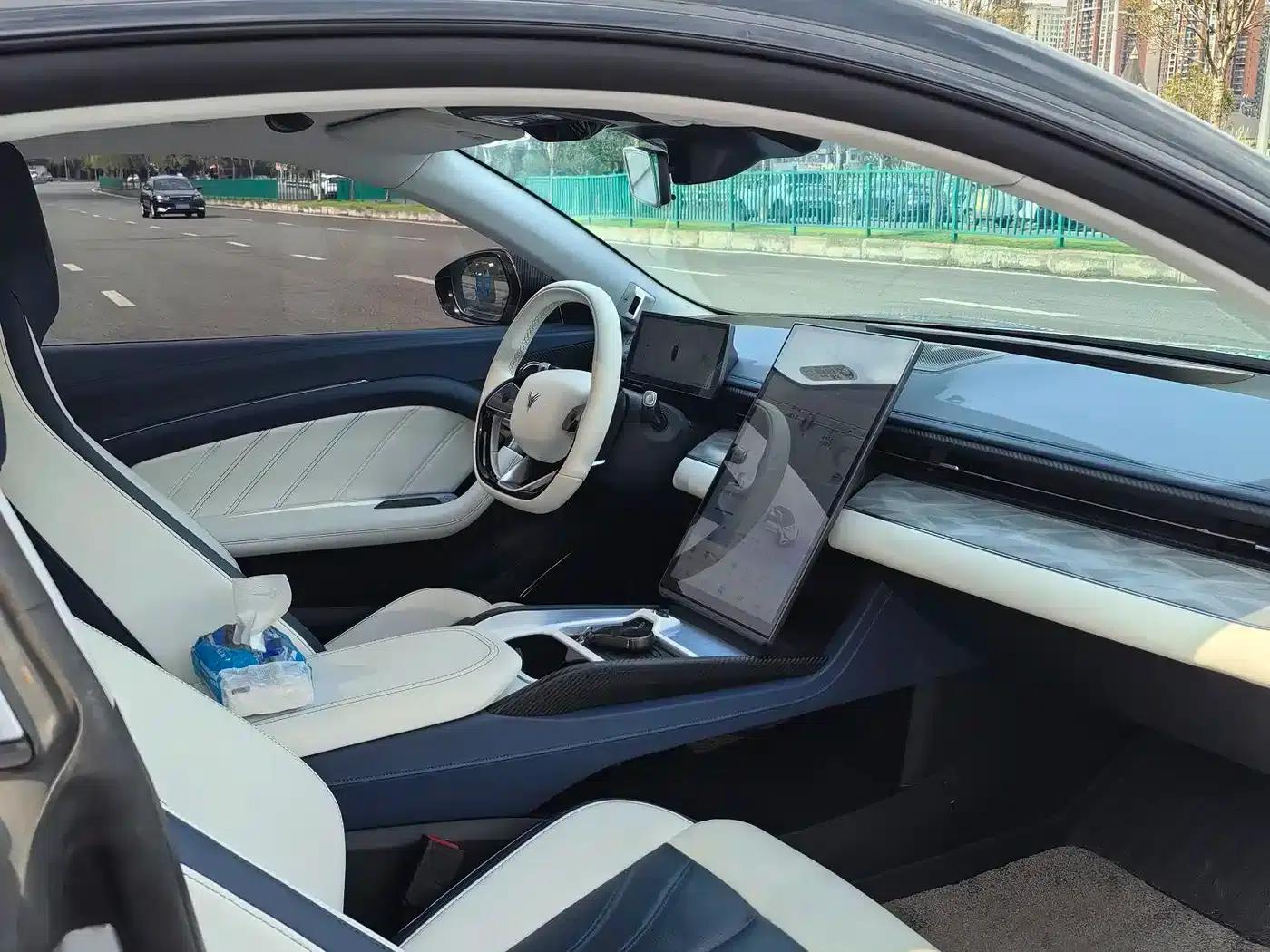 Nezha GT 2023 580 AWD Sport Edition — миниатюра 15