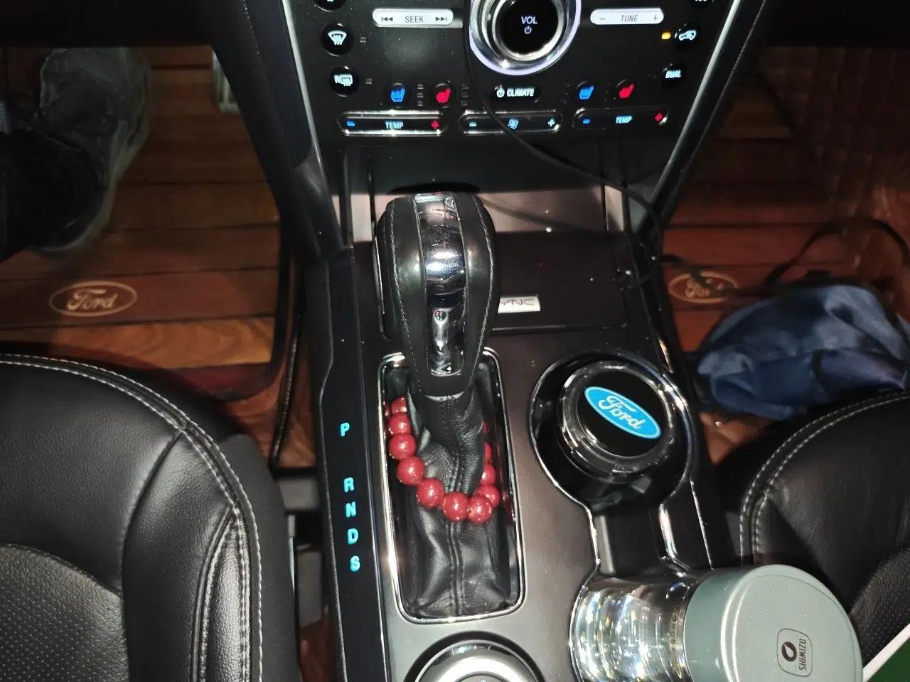 Ford Explorer 2018 2.3T Elite Edition — миниатюра 14