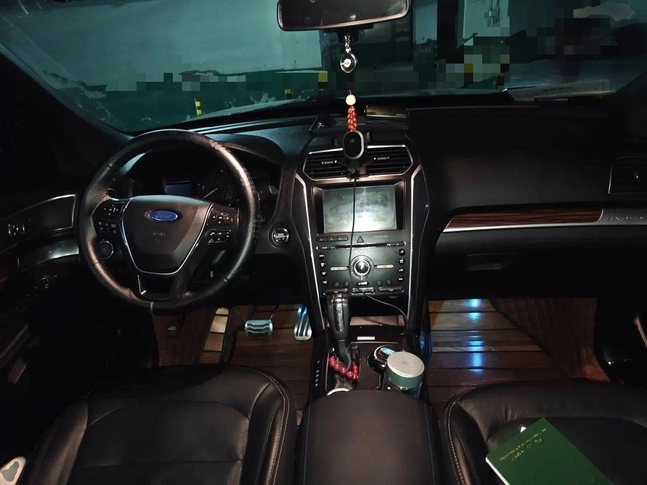 Ford Explorer 2018 2.3T Elite Edition — миниатюра 9