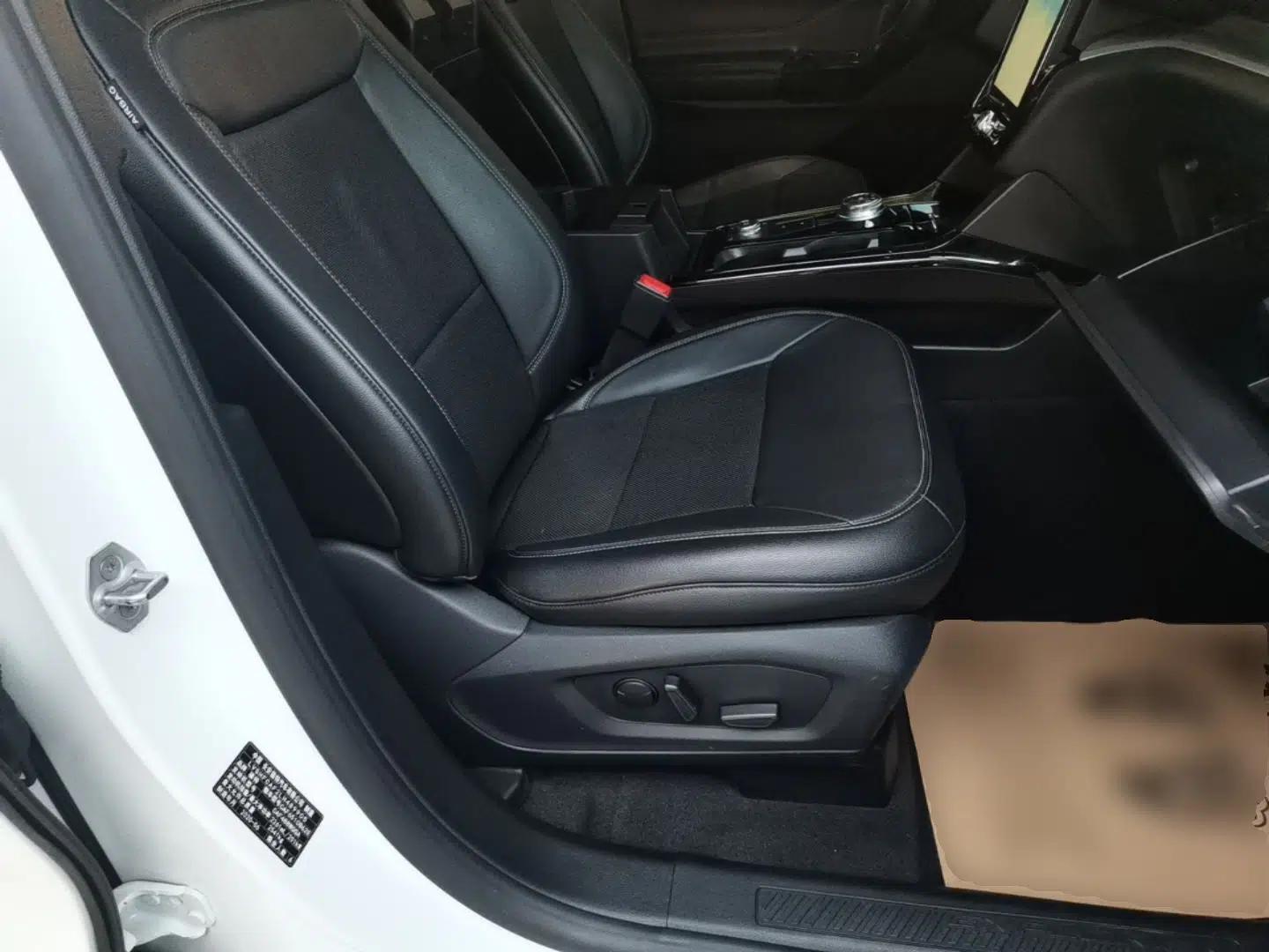 Ford Explorer 2020 EcoBoost 285 Four-Wheel Drive Trend Edition 6 Seats — миниатюра 19