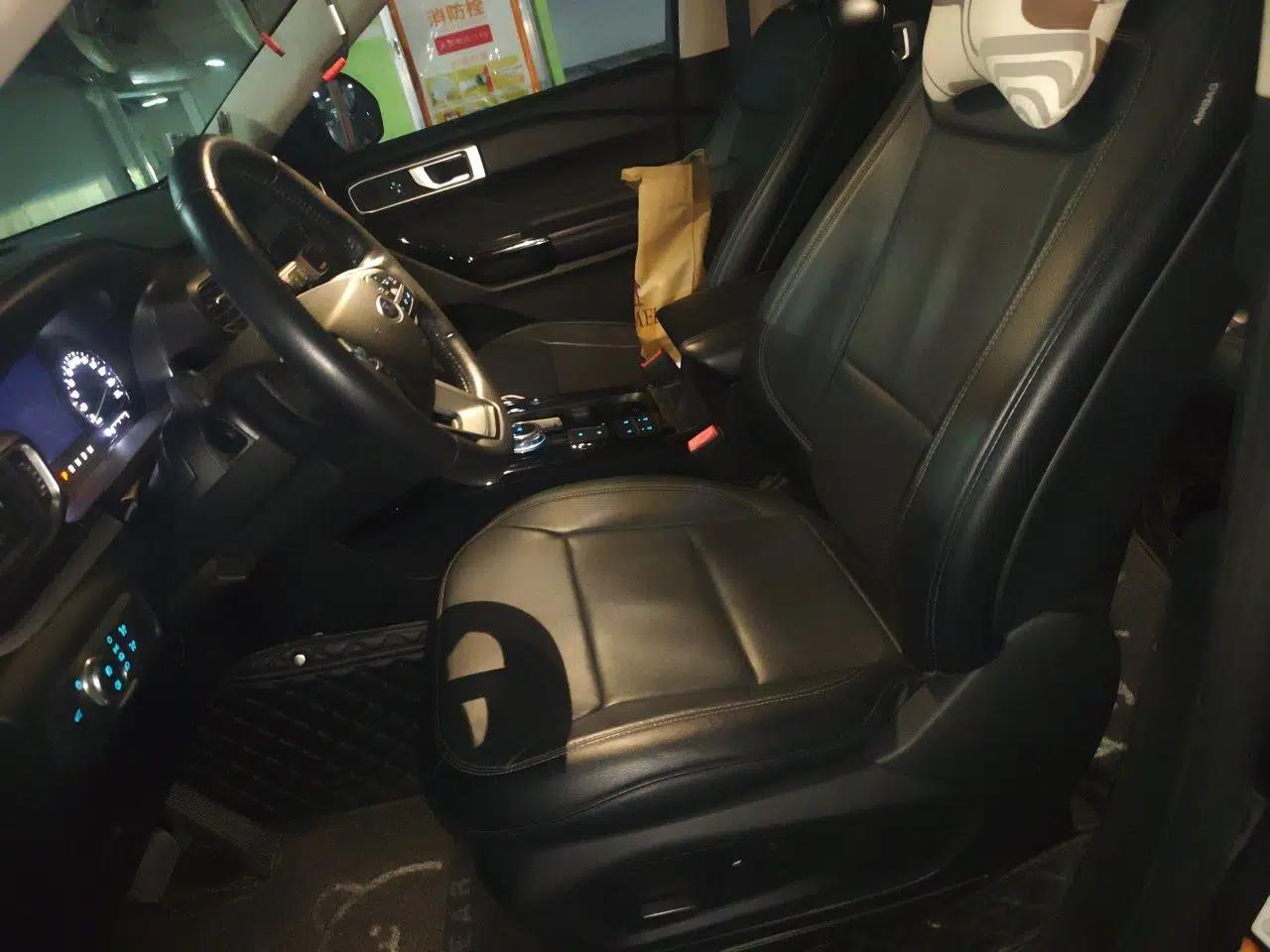 Ford Explorer 2020 EcoBoost 285 Rear-Drive Trend Edition 7-Seater — миниатюра 15