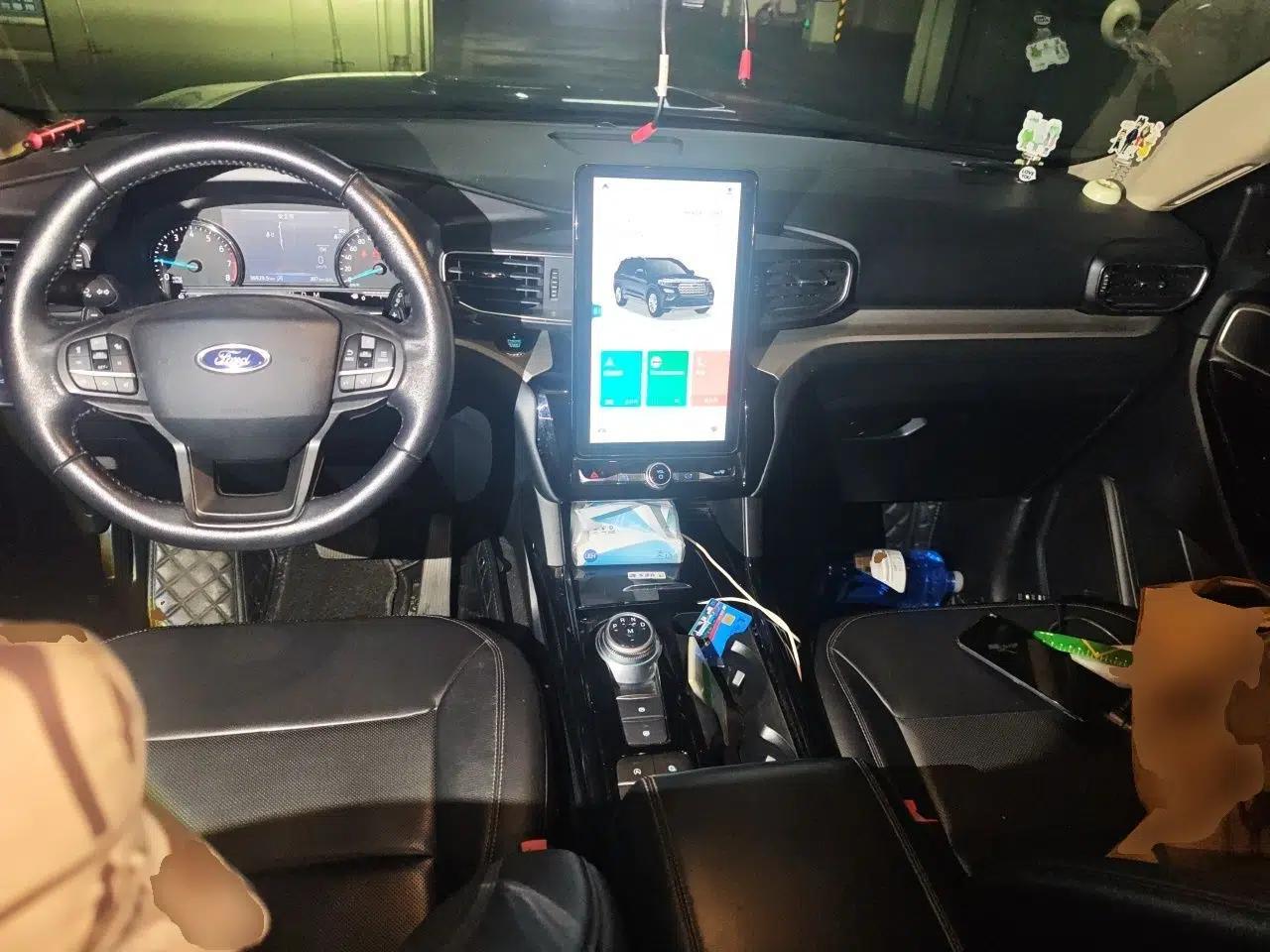Ford Explorer 2020 EcoBoost 285 Rear-Drive Trend Edition 7-Seater — миниатюра 9
