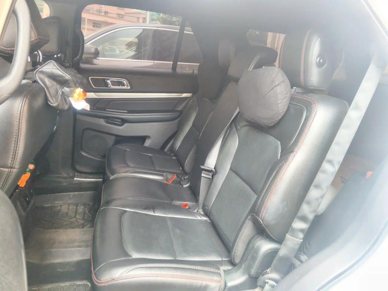 Ford Explorer 2017 3.5T Sport Edition — миниатюра 17