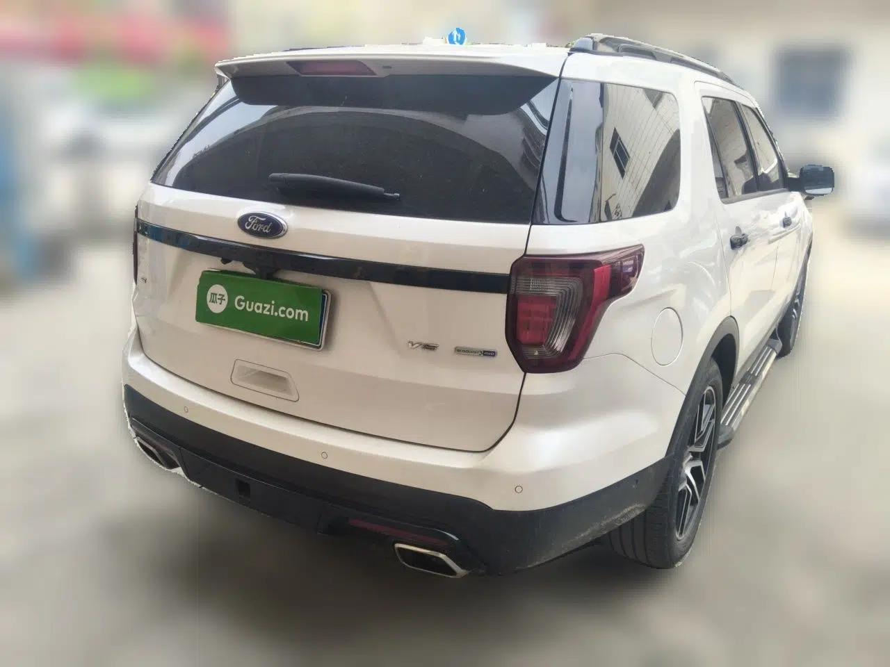Ford Explorer 2017 3.5T Sport Edition — миниатюра 6