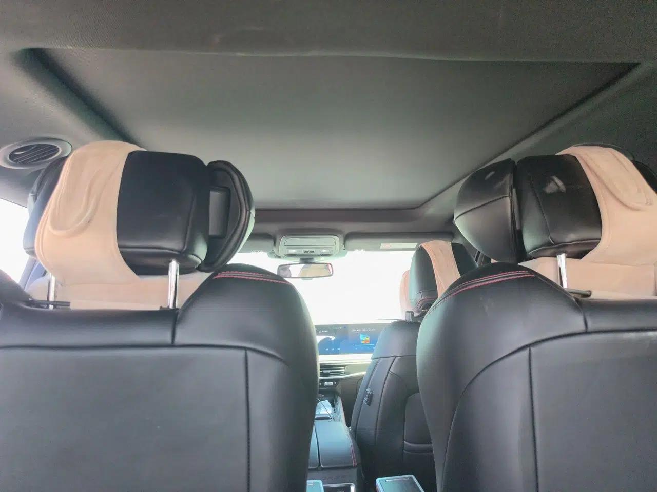 Ford Explorer 2023 EcoBoost 285 4x4 ST-LINE 7-Seater — миниатюра 18