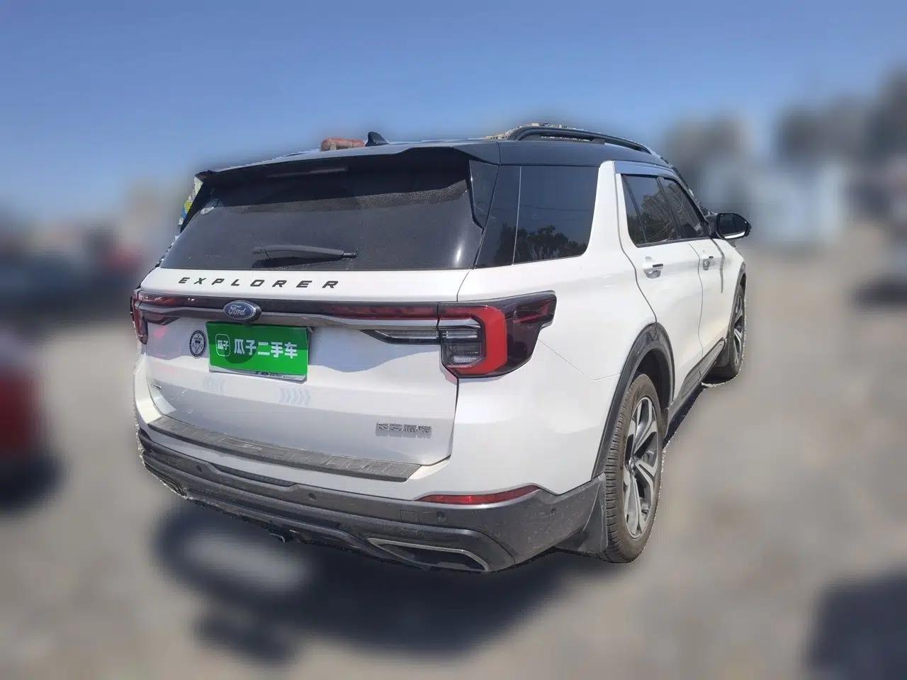 Ford Explorer 2023 EcoBoost 285 4x4 ST-LINE 7-Seater — миниатюра 6