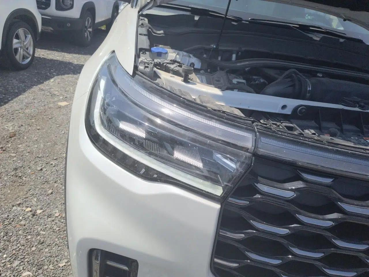 Ford Explorer 2023 EcoBoost 285 4x4 ST-LINE 7-Seater — миниатюра 7