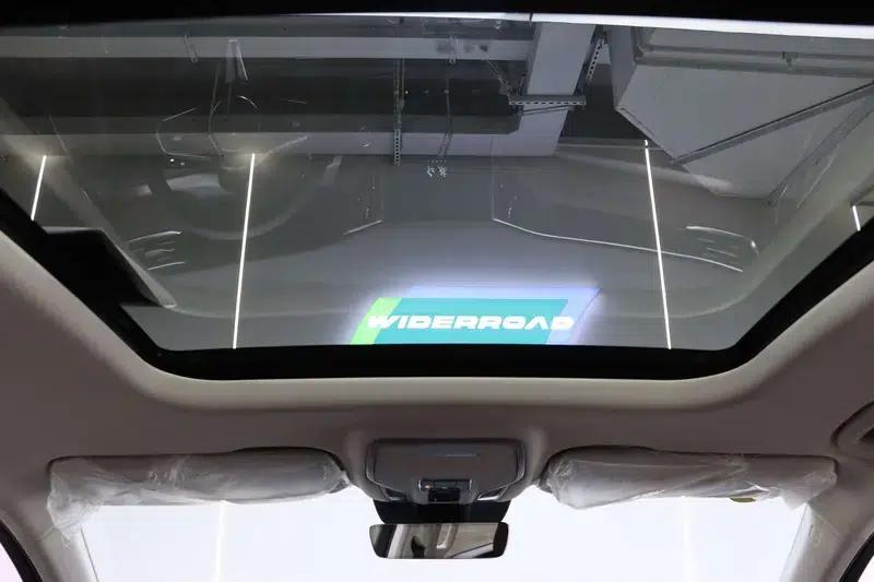 Hongqi HS7 PHEV 2025 2.0T AWD Flagship Edition 6-seater — миниатюра 12