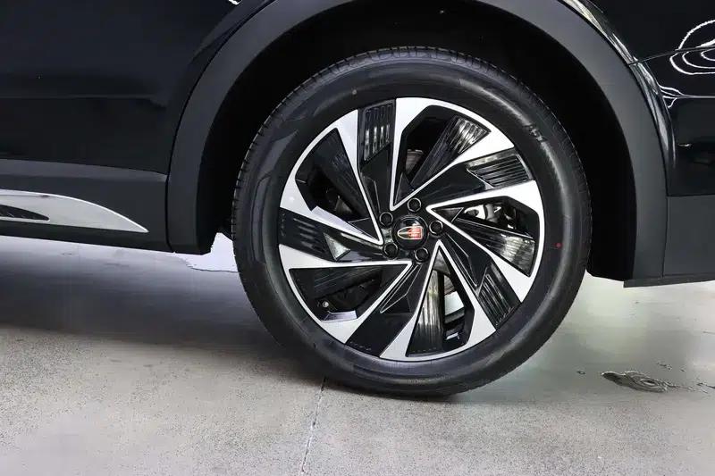 Hongqi HS7 PHEV 2025 2.0T AWD Flagship Edition 6-seater — миниатюра 13