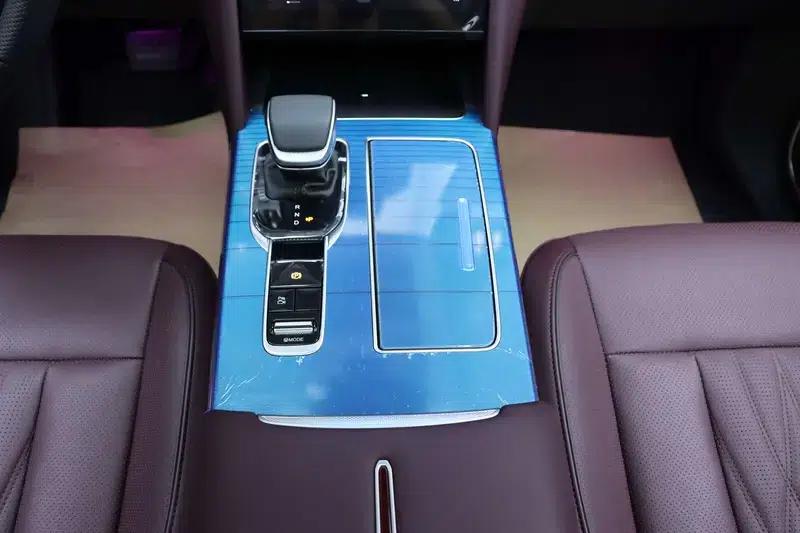 Hongqi HS7 PHEV 2025 2.0T AWD Flagship Edition 6-seater — миниатюра 18