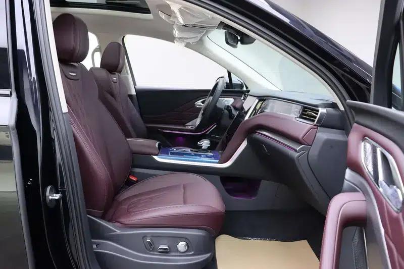 Hongqi HS7 PHEV 2025 2.0T AWD Flagship Edition 6-seater — миниатюра 23