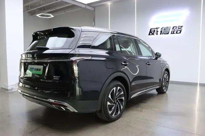 Hongqi HS7 PHEV 2025 2.0T AWD Flagship Edition 6-seater — миниатюра 6
