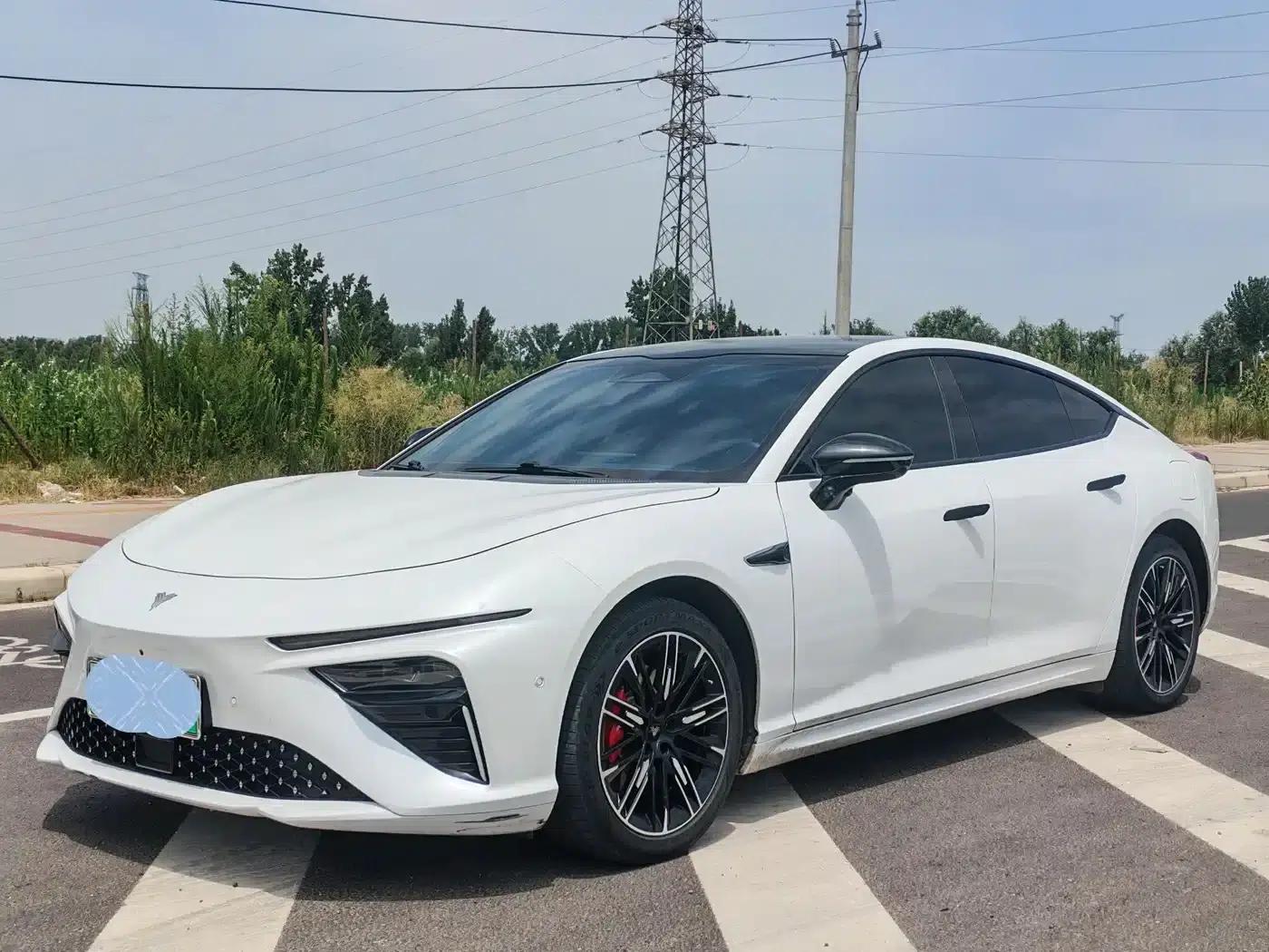 Nezha S 2022 Range Extended Version 1160km Rear-Wheel Drive Large Version — миниатюра 1