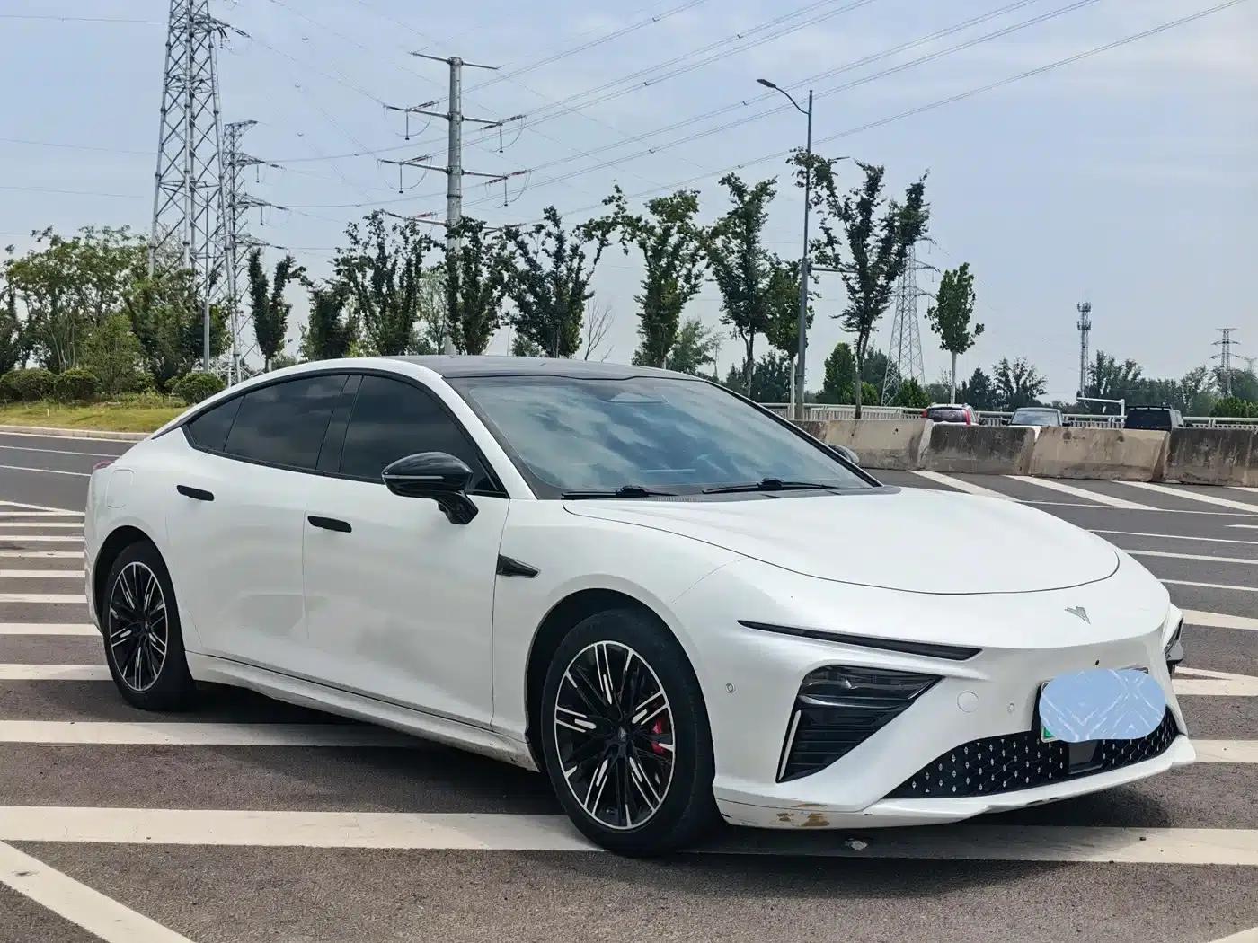 Nezha S 2022 Range Extended Version 1160km Rear-Wheel Drive Large Version — миниатюра 3