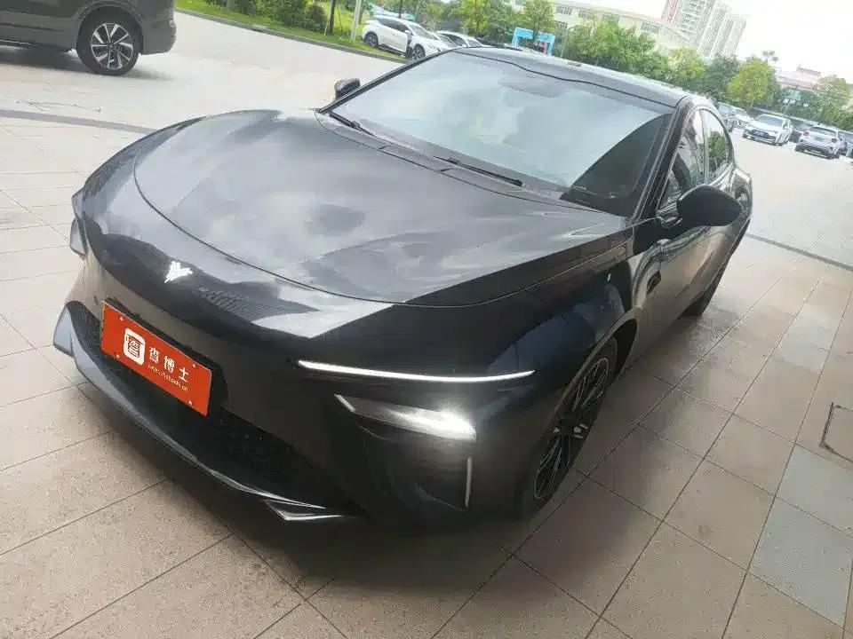 Nezha S 2023 Pure Electric 520km Rear-Wheel Drive Lite Edition — миниатюра 1