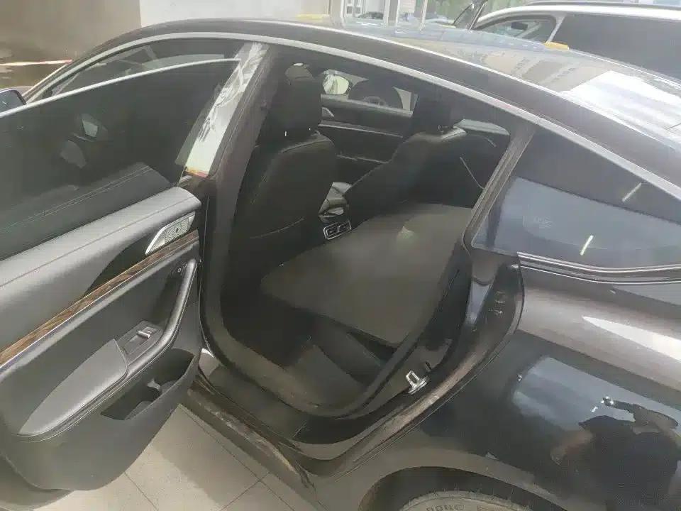 Nezha S 2023 Pure Electric 520km Rear-Wheel Drive Lite Edition — миниатюра 4