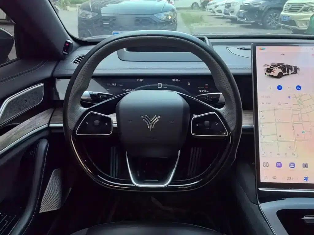 Nezha S 2022 Pure Electric 650km Four-Wheel Drive Large Version — миниатюра 11