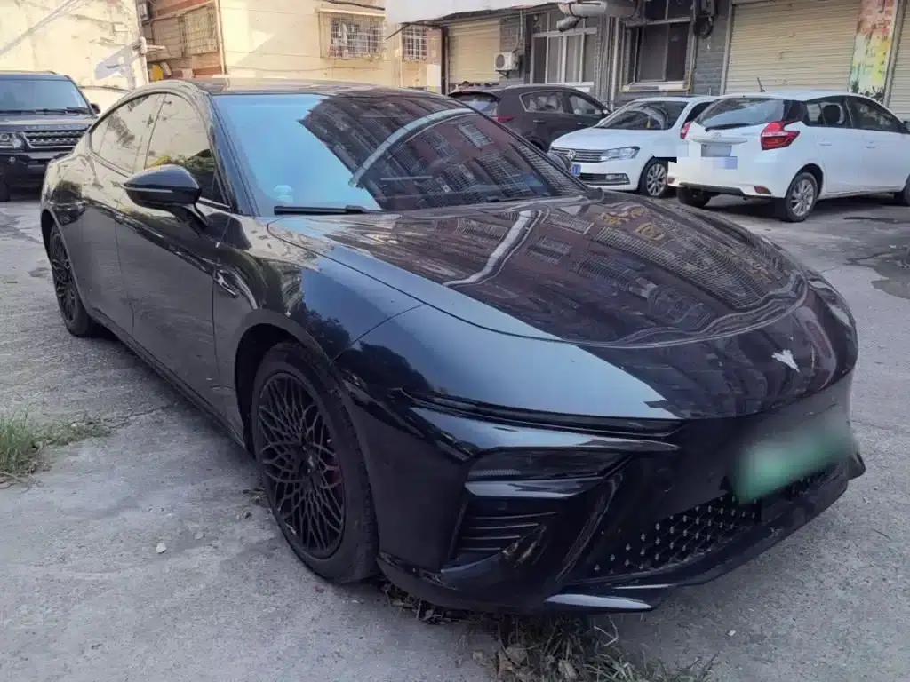 Nezha S 2022 Pure Electric 650km Four-Wheel Drive Large Version — миниатюра 4