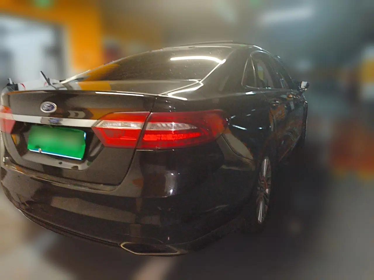 Ford Taurus 2015 EcoBoost 245 Luxury Model — миниатюра 6