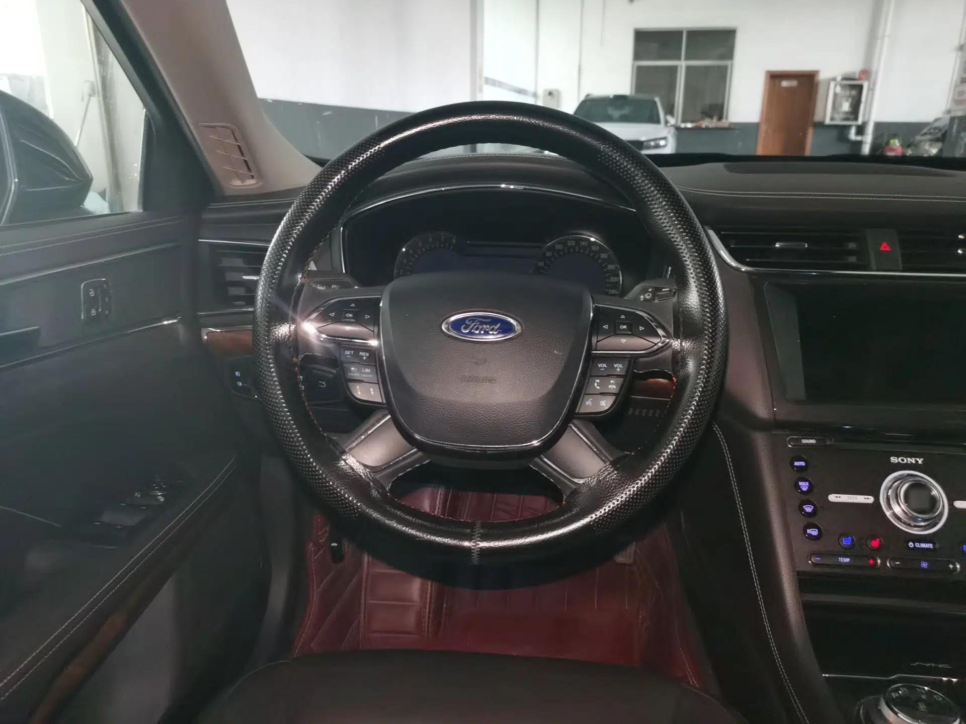 Ford Taurus 2017 EcoBoost 245 Flagship Model — миниатюра 10