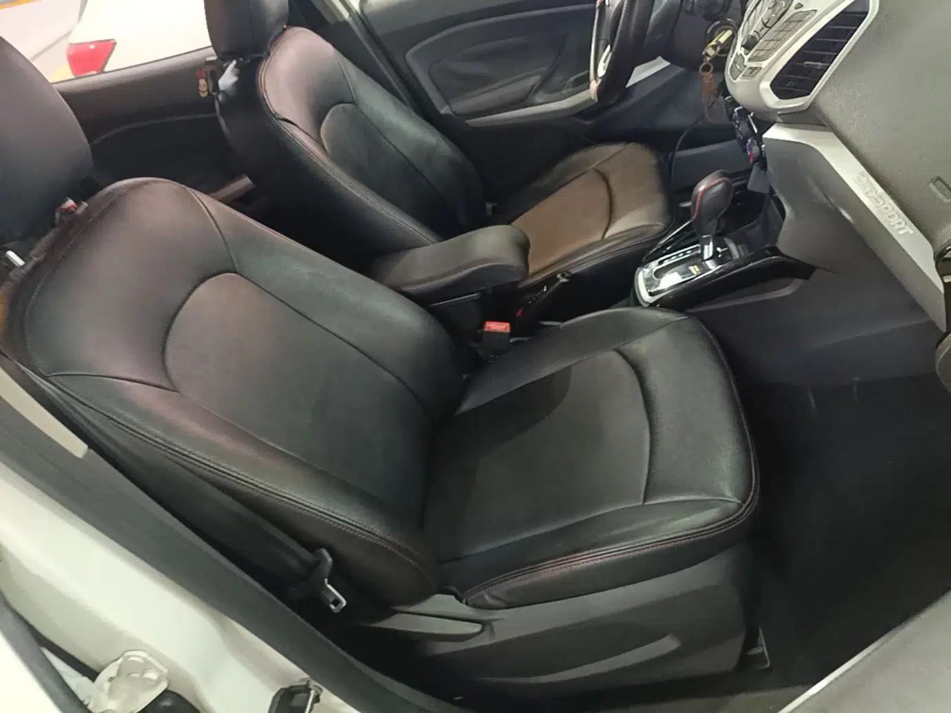 Ford EcoSport 2013 1.5L Automatic Fashion Model — миниатюра 19