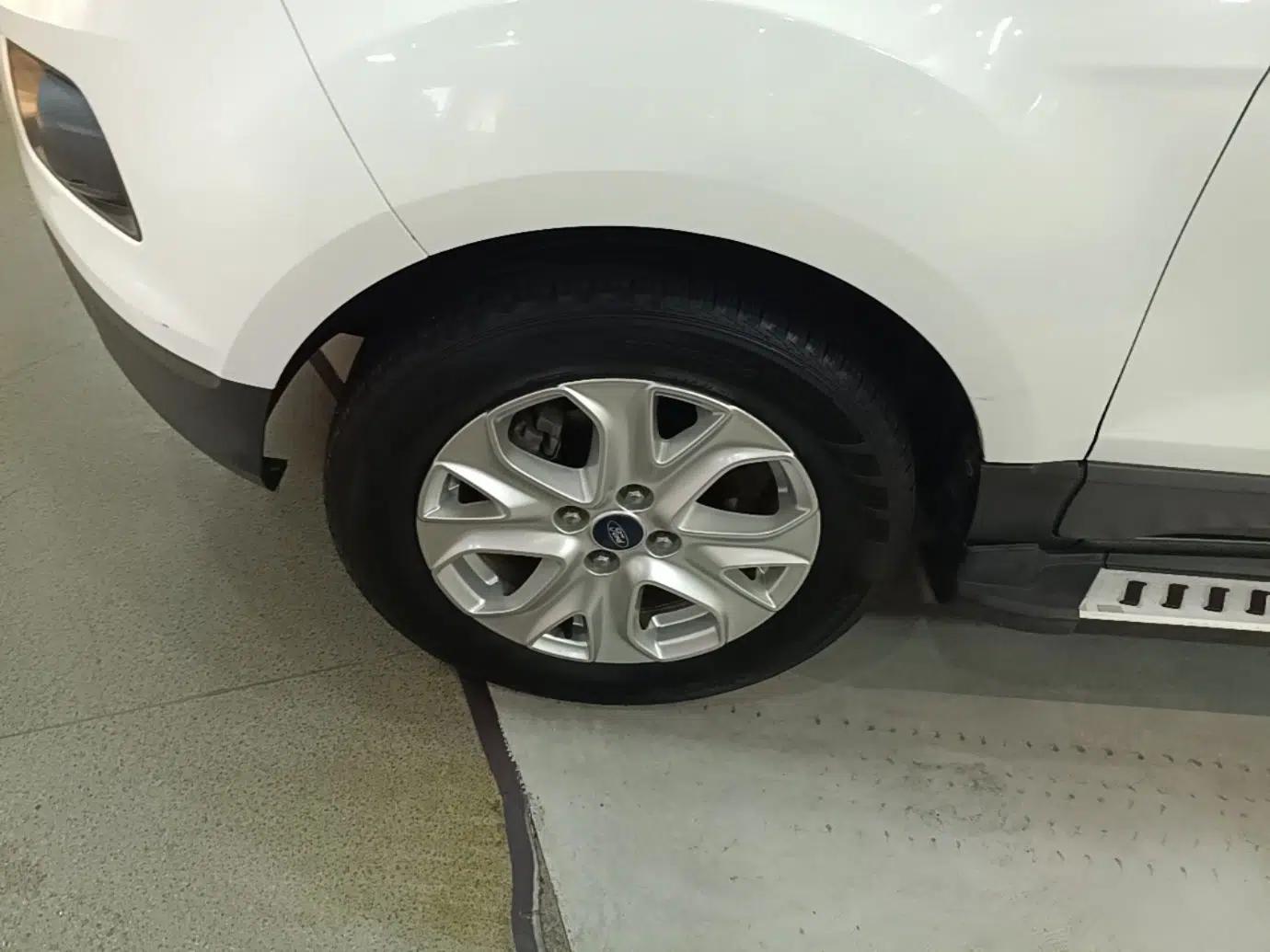 Ford EcoSport 2013 1.5L Automatic Fashion Model — миниатюра 10