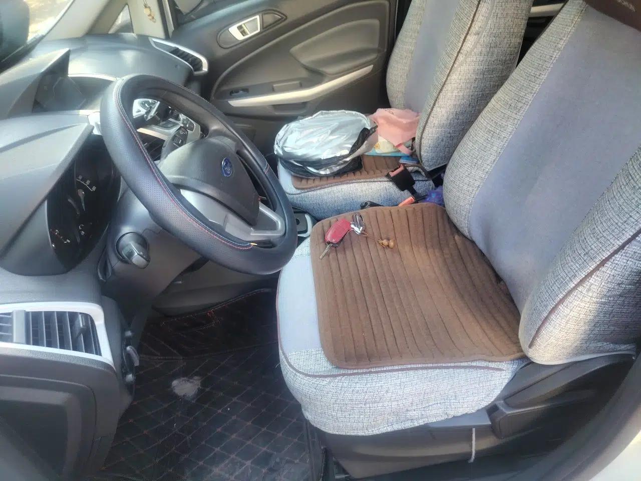 Ford EcoSport 2013 1.5L Automatic Fashion Model — миниатюра 15