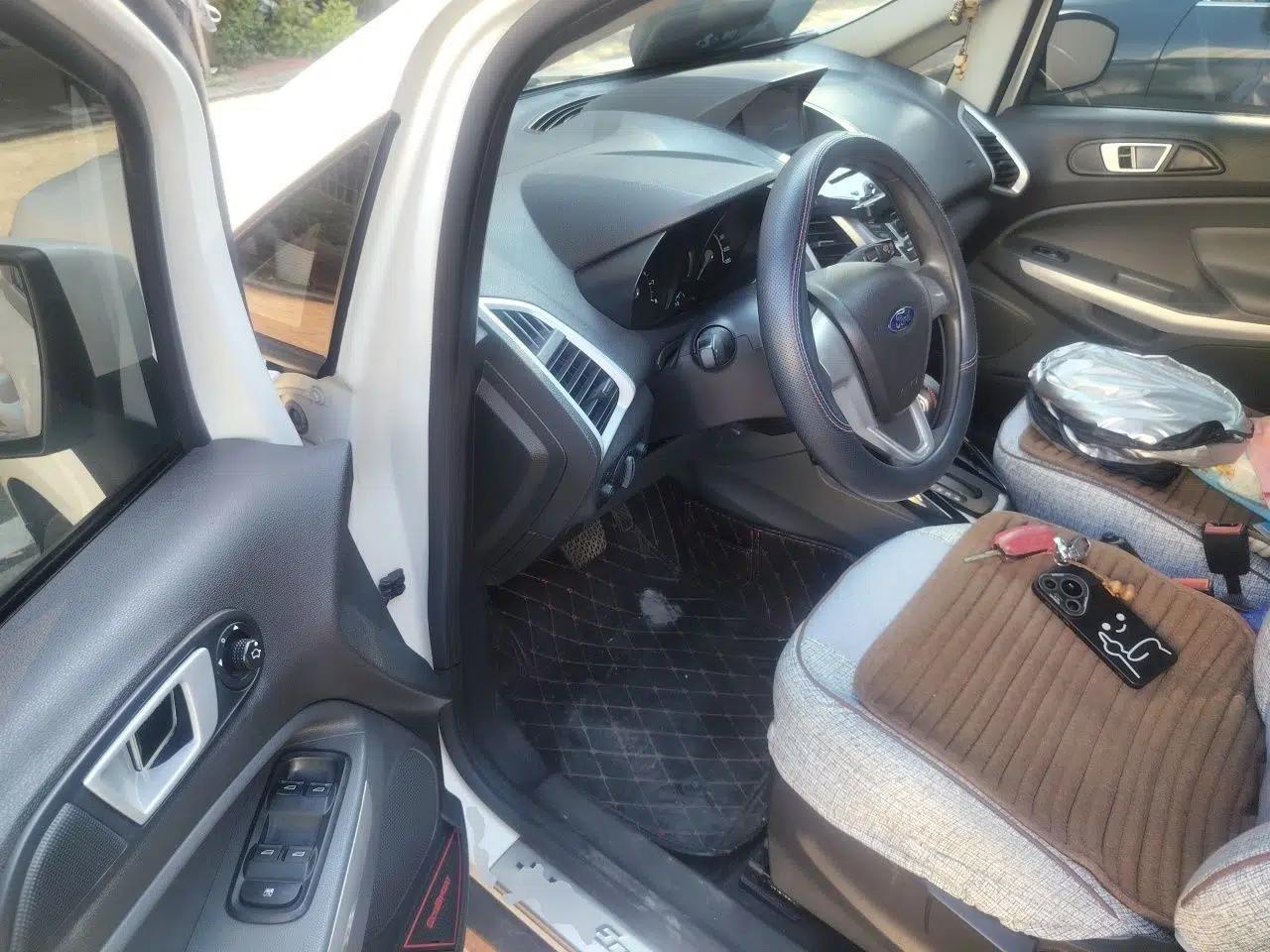 Ford EcoSport 2013 1.5L Automatic Fashion Model — миниатюра 16