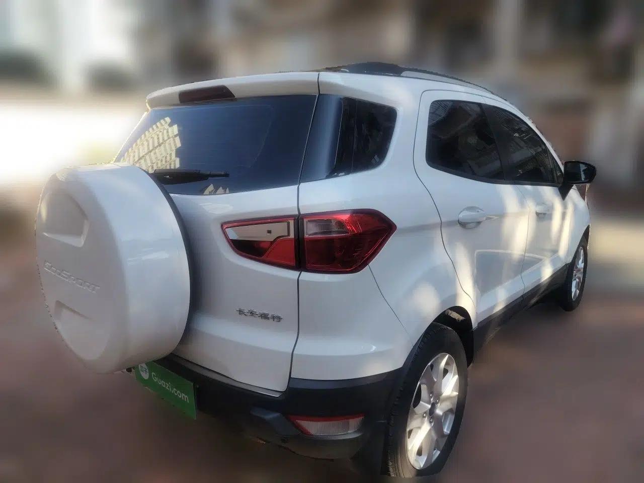 Ford EcoSport 2013 1.5L Automatic Fashion Model — миниатюра 6