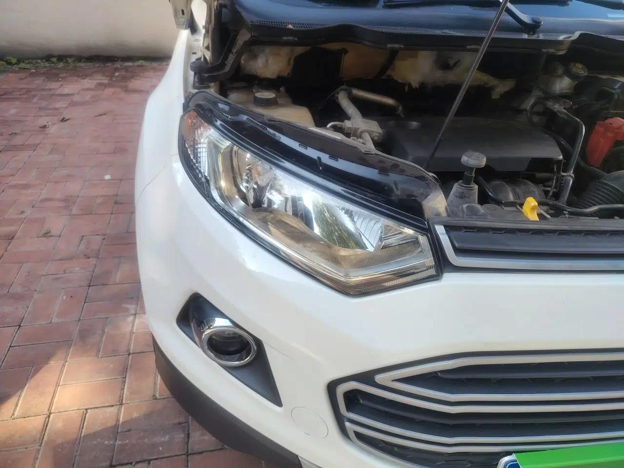 Ford EcoSport 2013 1.5L Automatic Fashion Model — миниатюра 7