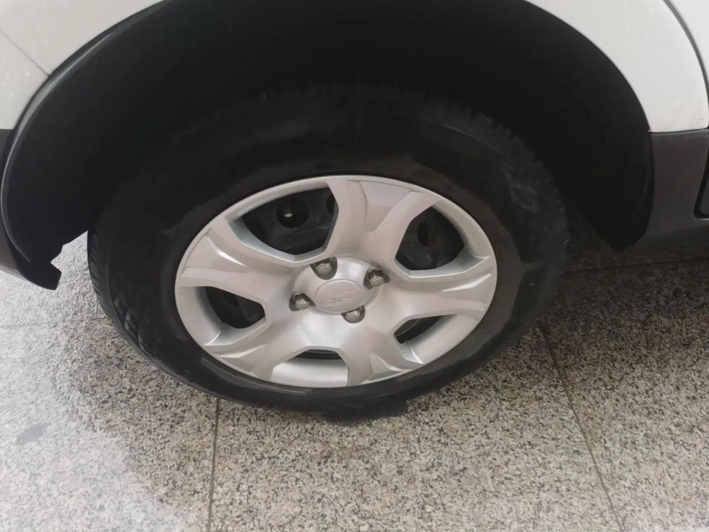Ford EcoSport 2013 1.5L Manual Comfort Model — миниатюра 11