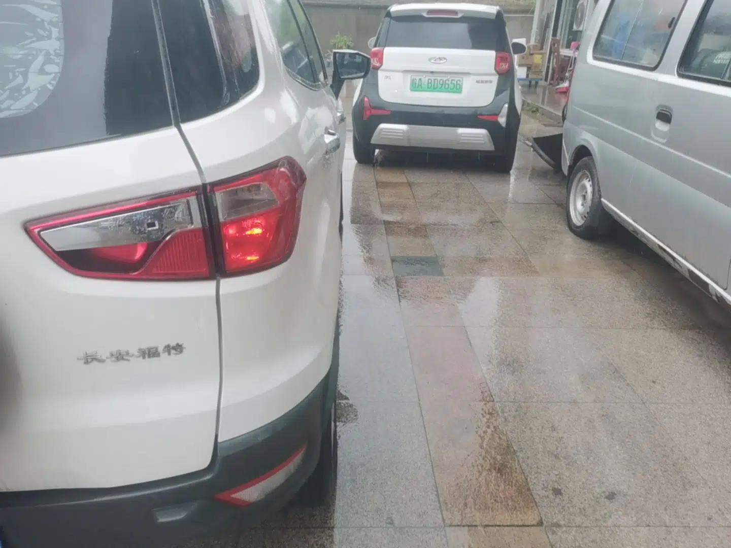 Ford EcoSport 2013 1.5L Manual Comfort Model — миниатюра 9