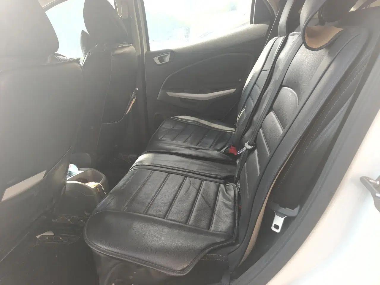 Ford EcoSport 2013 1.5L Automatic Fashion Model — миниатюра 17