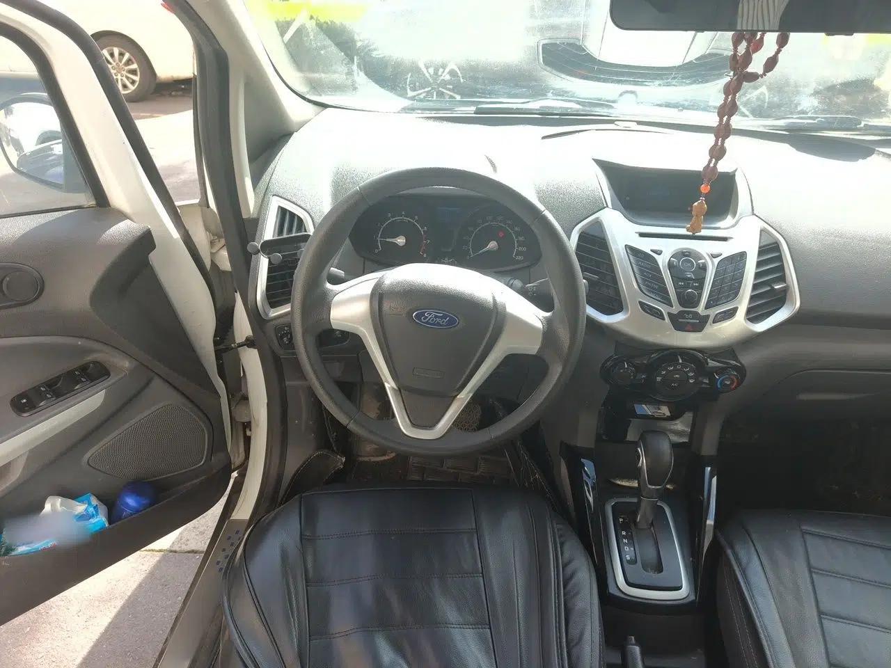Ford EcoSport 2013 1.5L Automatic Fashion Model — миниатюра 10