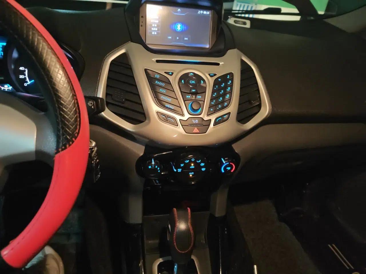 Ford EcoSport 2013 1.5L Automatic Fashion Model — миниатюра 13