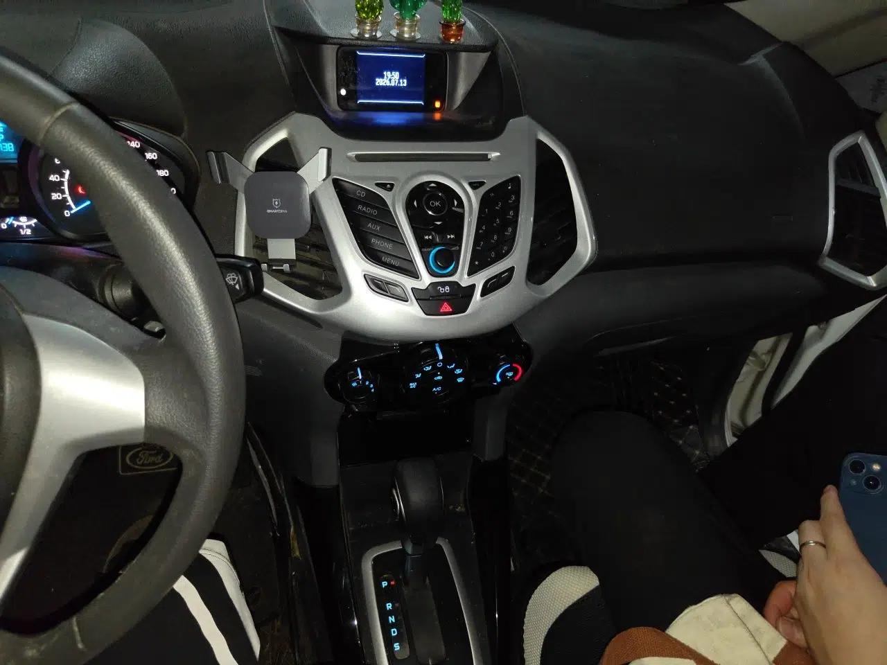 Ford EcoSport 2013 1.5L Automatic Fashion Model — миниатюра 13