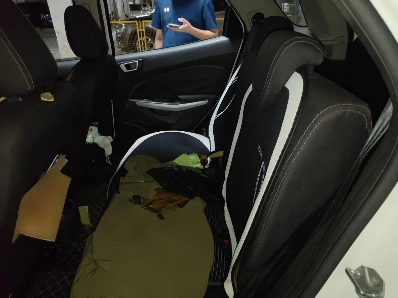 Ford EcoSport 2013 1.5L Automatic Fashion Model — миниатюра 17