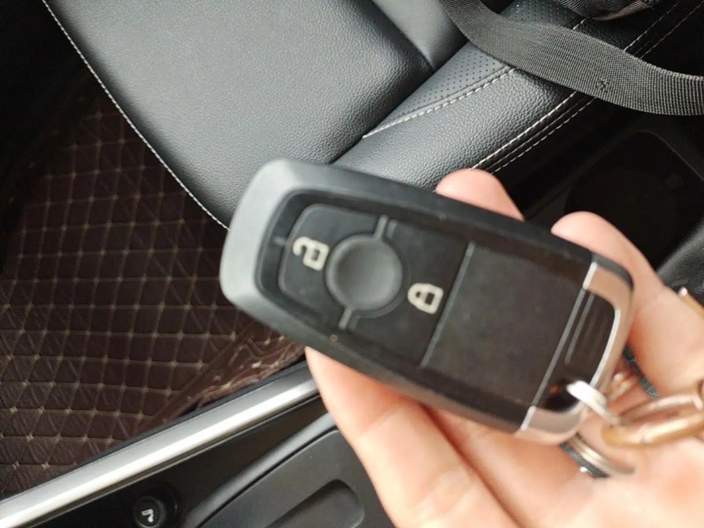 Ford EcoSport 2018 EcoBoost 125 Automatic Luxury Edition — миниатюра 28