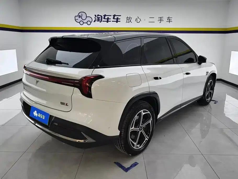 Nezha L 2024 Range Extender 310 Flash Charge Red Edition — миниатюра 3