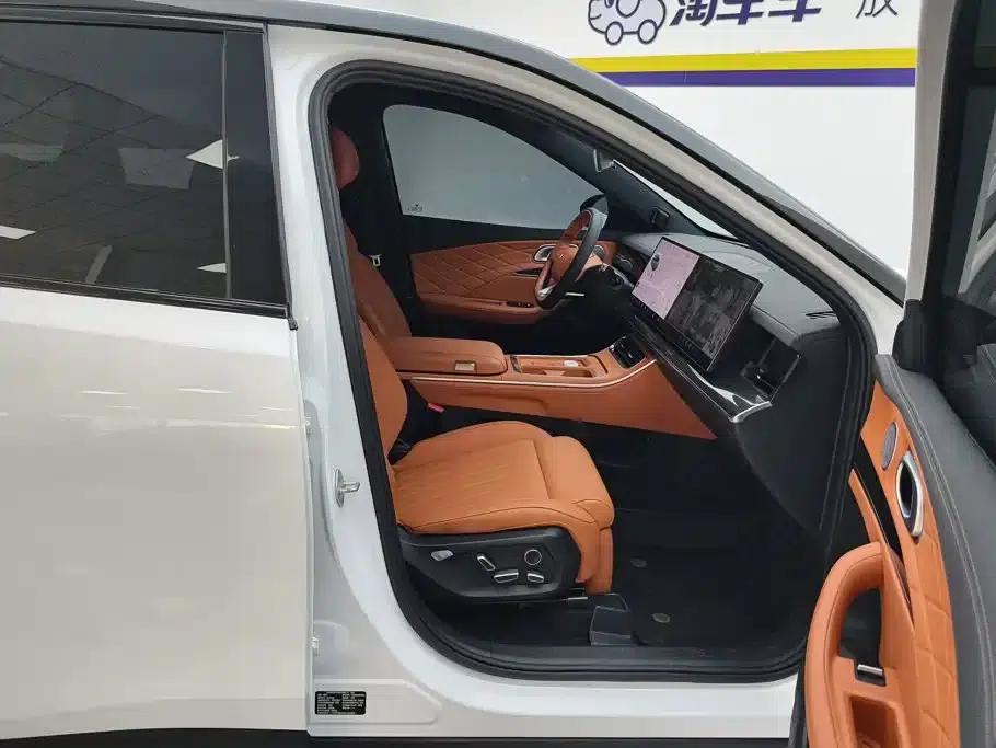 Nezha L 2024 Range Extender 310 Flash Charge Red Edition — миниатюра 8