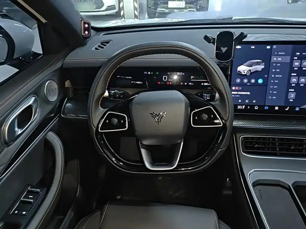 Nezha L 2024 Range Extender 310 Flash Charge Red Edition — миниатюра 11