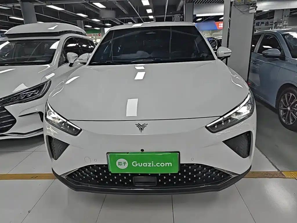 Nezha L 2024 Range Extender 310 Flash Charge Red Edition — миниатюра 3