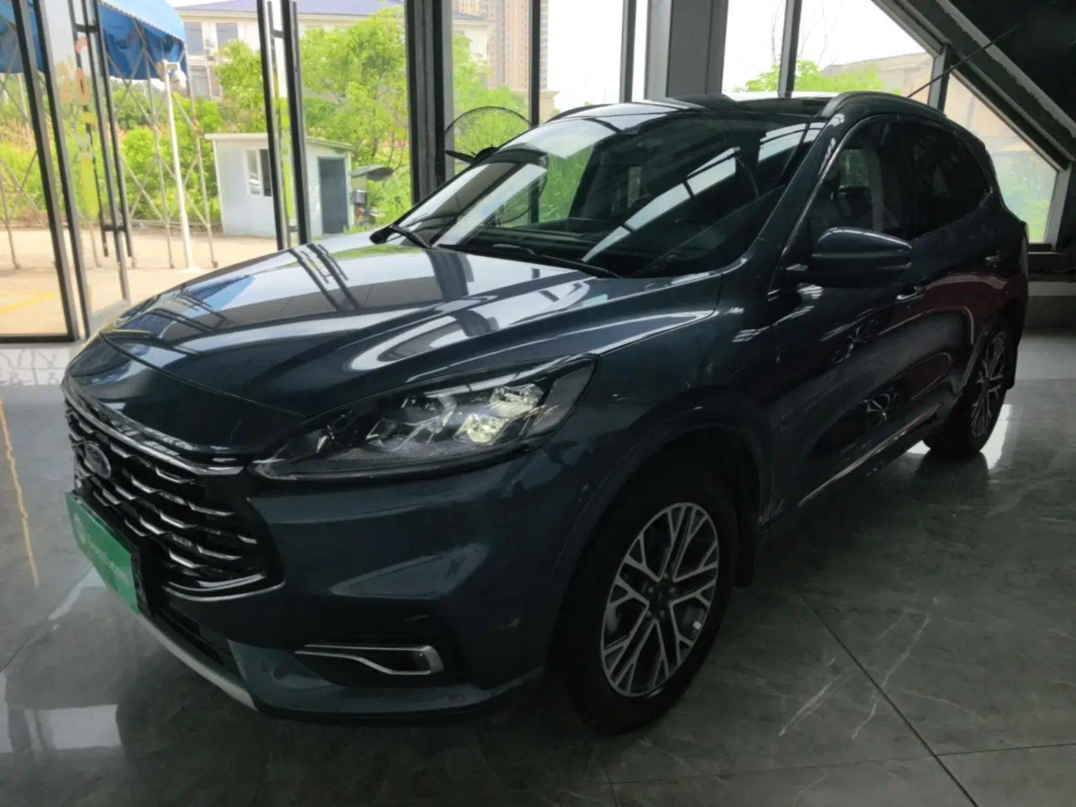 Ford Escape 2020 EcoBoost 245 Two-Wheel Drive Smart & Enjoyment Model — миниатюра 1