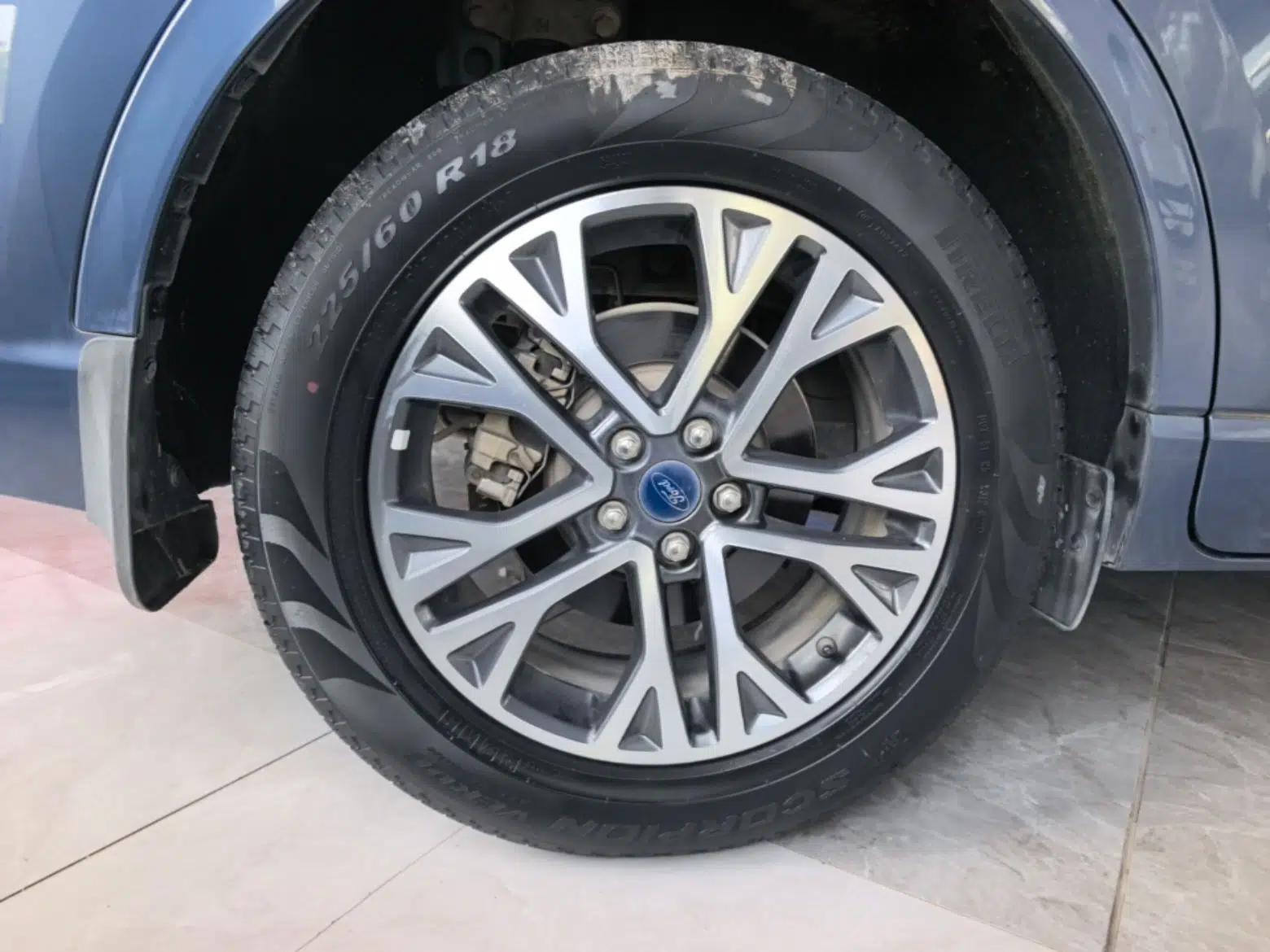 Ford Escape 2020 EcoBoost 245 Two-Wheel Drive Smart & Enjoyment Model — миниатюра 11